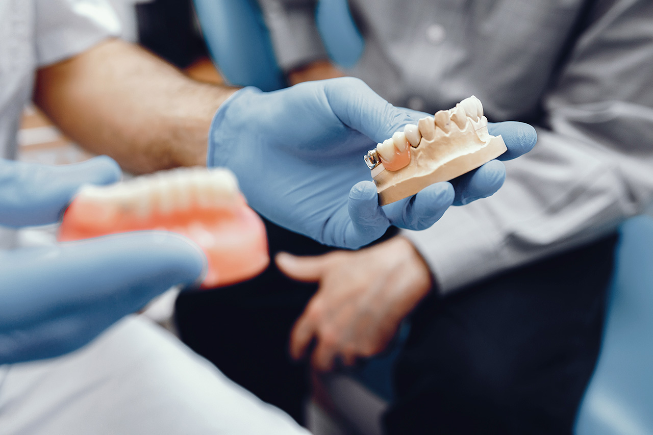 Prótesis dental en Miranda de Ebro